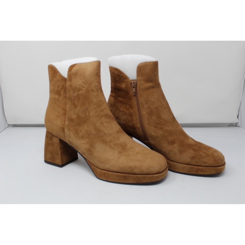 Vaneli Women's Valse Cuoio Suede